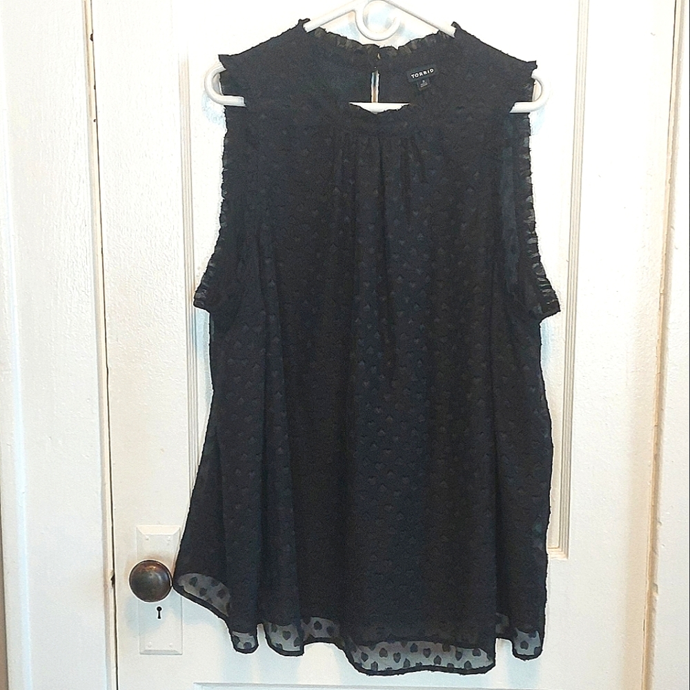 Torrid Heart Clip Dot Mockneck Sleeveless Blouse with Keyhole Back